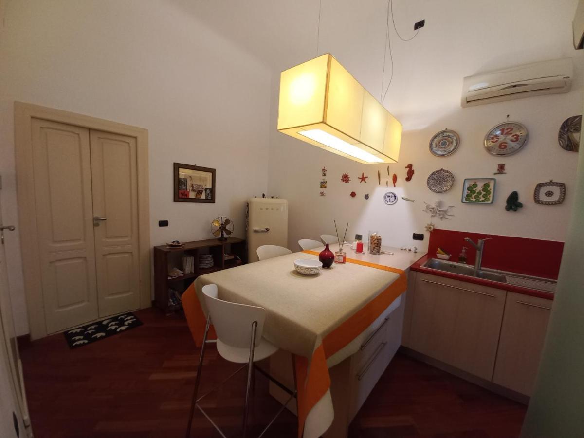 Interno10 Appartement Bari Buitenkant foto