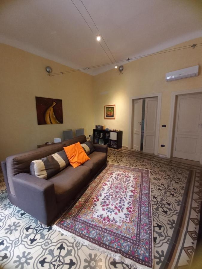 Interno10 Appartement Bari Buitenkant foto
